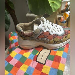 Gucci shoes